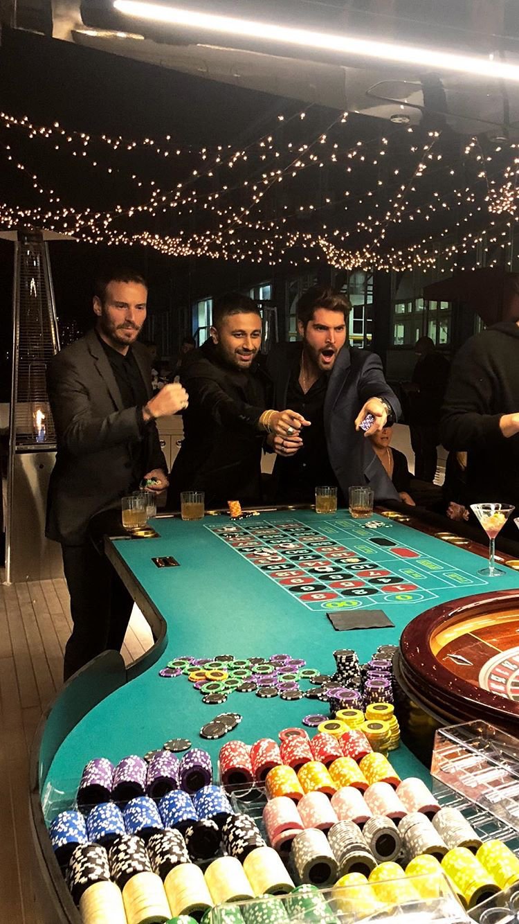 Is the “late‑night buzz” really worth the extra hours?, vegas hero casino uk Is the “late‑night buzz” really worth the extra hours?, vegas hero casino uk